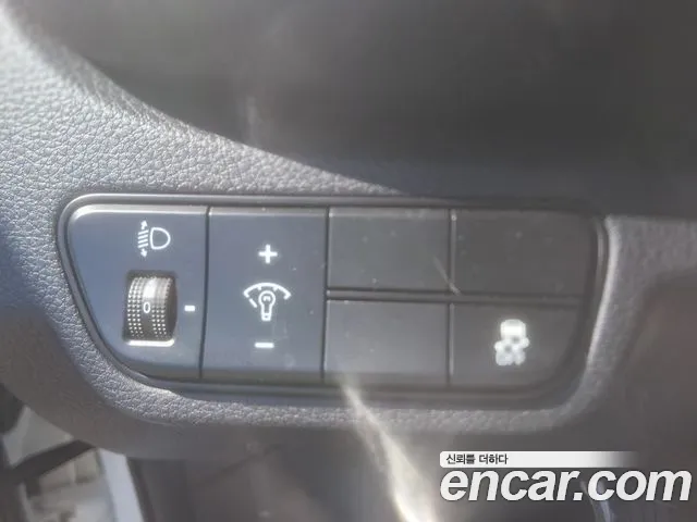 Kia Seltos New — Фото автомобиля 12