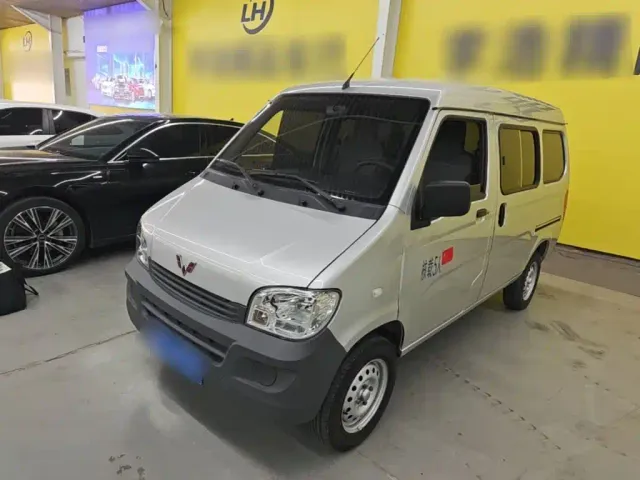 Фотография автомобиля — Wuling Zhiguang