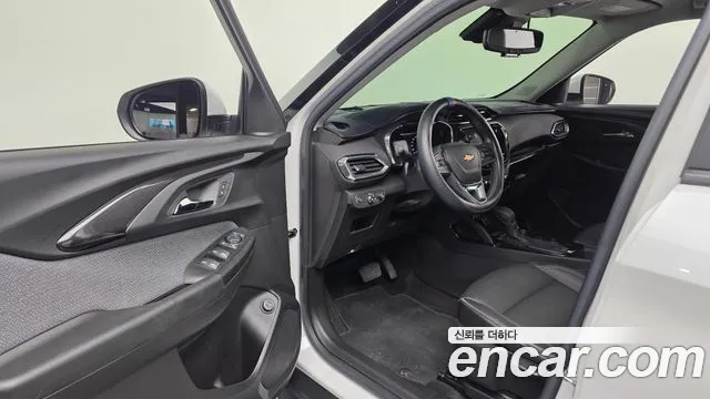 Chevrolet Trailblazer — Фото автомобиля 15