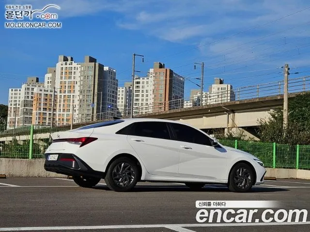 Hyundai Avante — Фото автомобиля 2