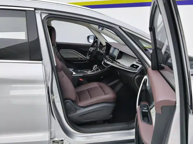 Geely Jiaji — Фото автомобиля 8