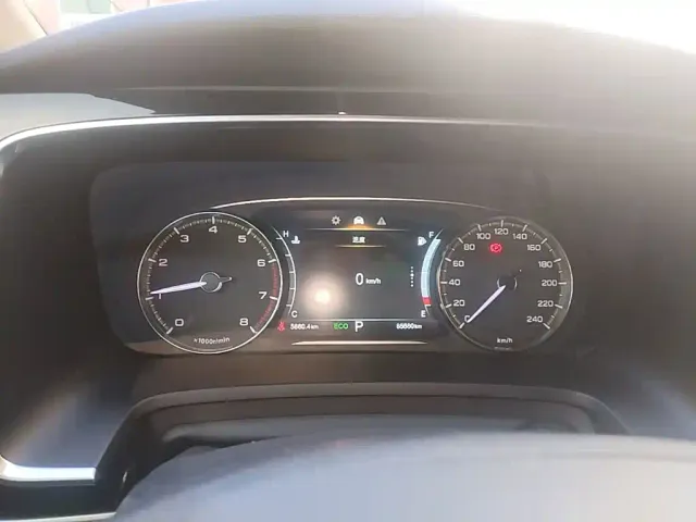 GAC Trumpchi M8 — Фото автомобиля 11