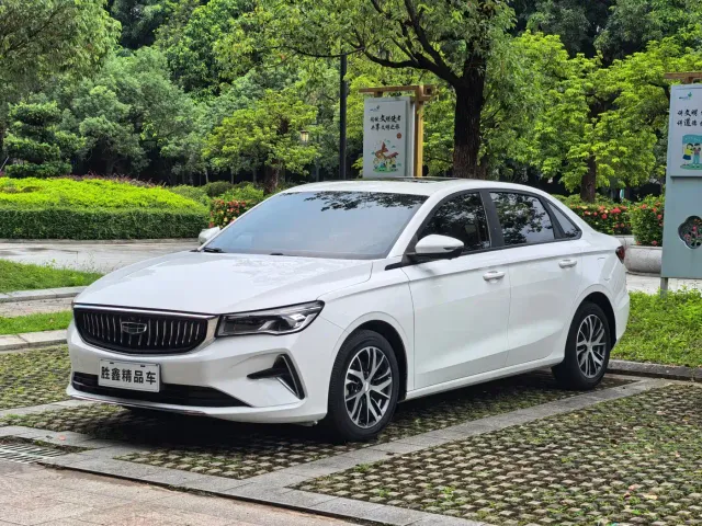 Фотография автомобиля — Geely Emgrand