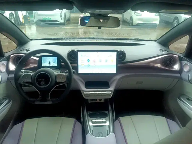 BYD Dolphin — Фото автомобиля 9