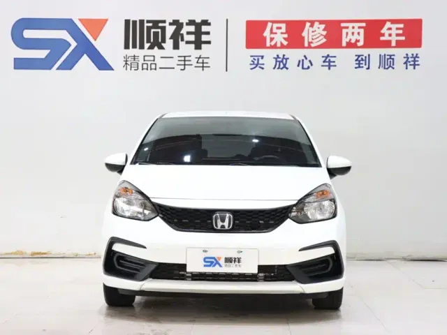 Honda Fit — Фото автомобиля 2