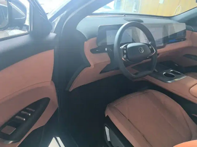 Changan CS75 Plus — Фото автомобиля 15