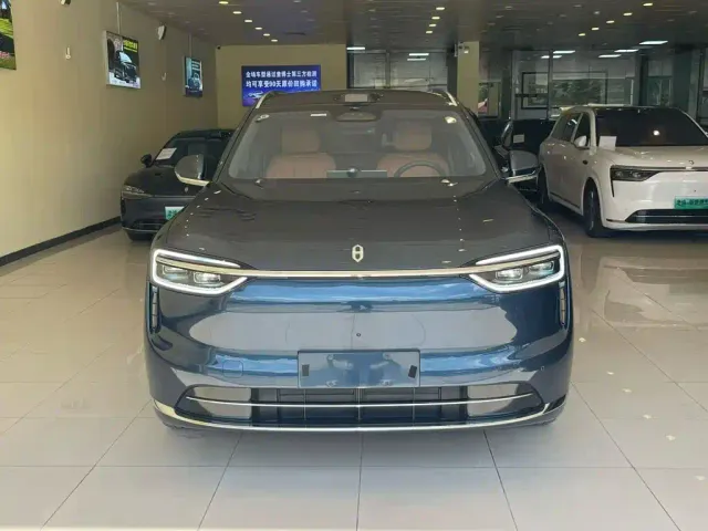 Aito M7 — Фото автомобиля 2