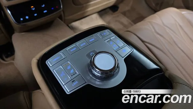 Genesis G80 Бензин 2.5 турбо AWD — Фото автомобиля 19