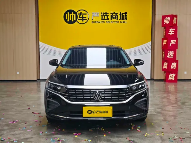 Volkswagen Passat — Фото автомобиля 2