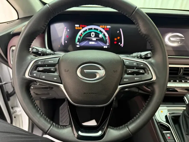 GAC Trumpchi M6 — Фото автомобиля 10
