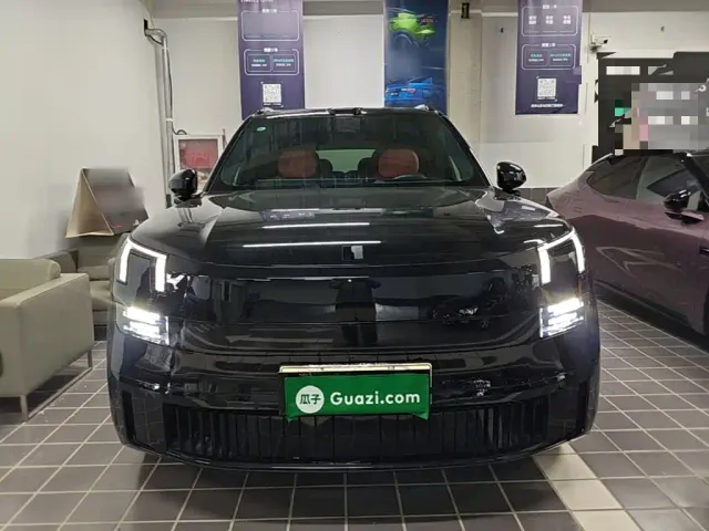 Lynk & Co 900 — Фото автомобиля 2