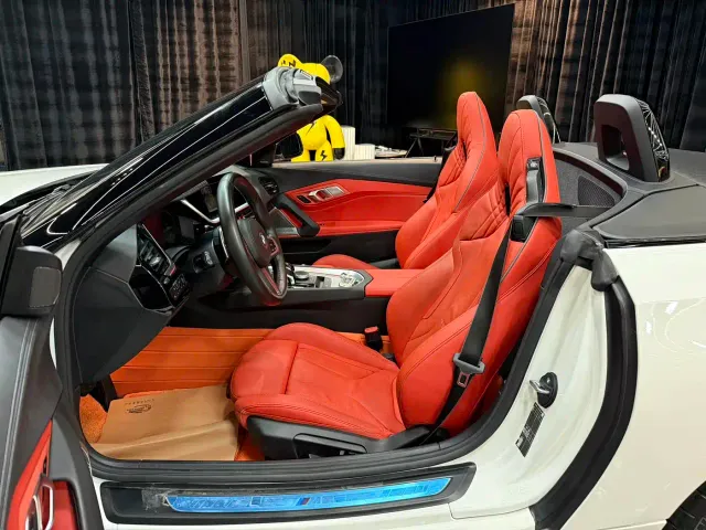 BMW Z4 — Фото автомобиля 4