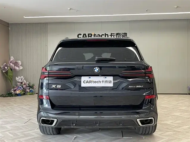 BMW X5 — Фото автомобиля 6