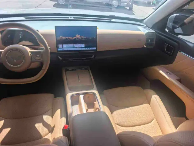 Wuling Starlight 560 — Фото автомобиля 8