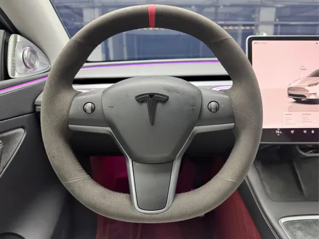 Tesla Model Y — Фото автомобиля 18