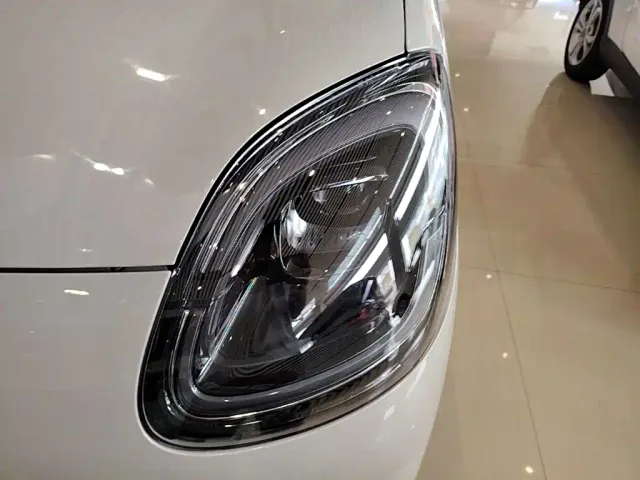 Wuling Hongguang Mini EV — Фото автомобиля 23