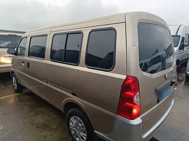 Wuling Rongguang — Фото автомобиля 4
