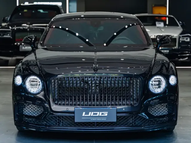 Bentley Flying Spur 2022 4.0T V8 Standard — Фото автомобиля 5