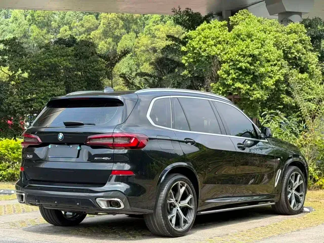 BMW X5 — Фото автомобиля 13