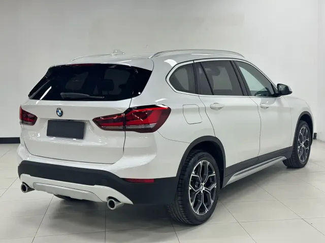 BMW X1 — Фото автомобиля 4
