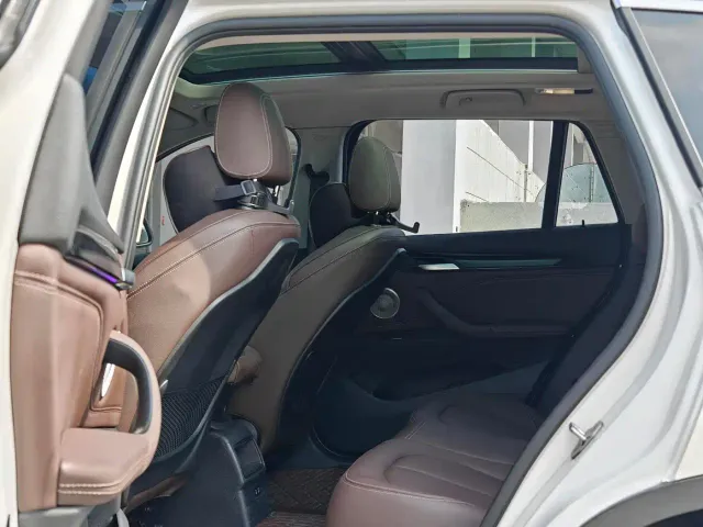 BMW X1 — Фото автомобиля 6