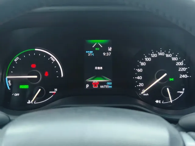 Toyota Granvia — Фото автомобиля 11