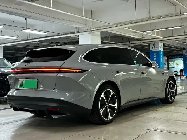 Nio ET5 Touring — Фото автомобиля 4