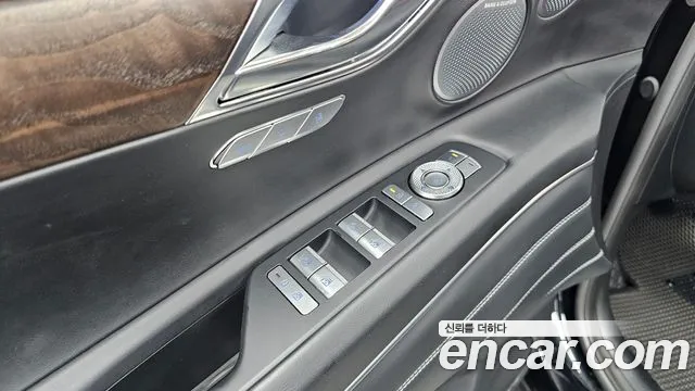 Genesis GV80 — Фото автомобиля 30