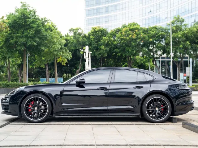 Porsche Panamera — Фото автомобиля 7