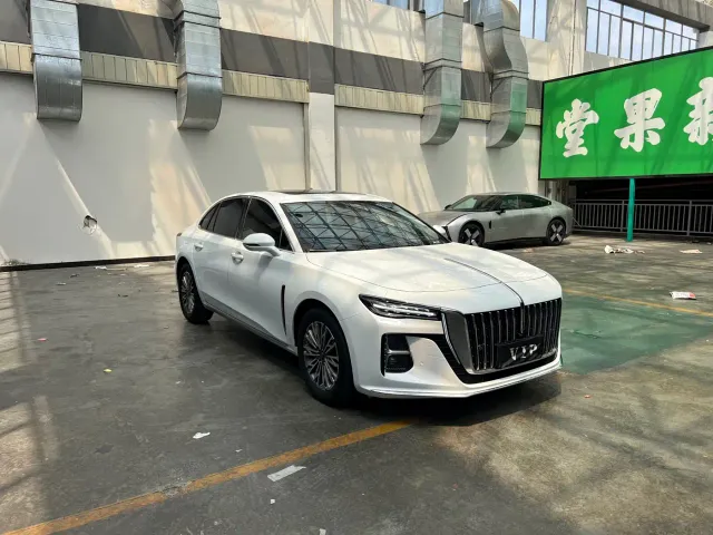 Hongqi H5 — Фото автомобиля 3