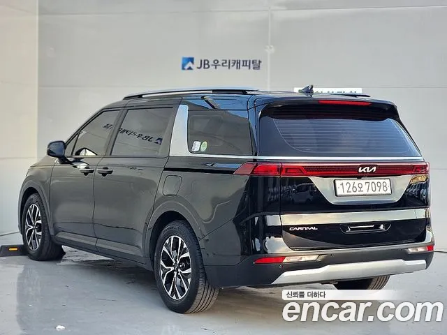 Kia Carnival 4th Gen — Фото автомобиля 3