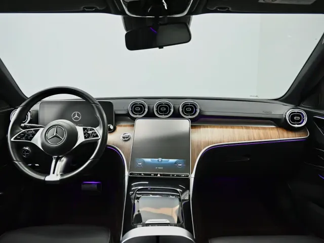 Mercedes-Benz C-Class — Фото автомобиля 8