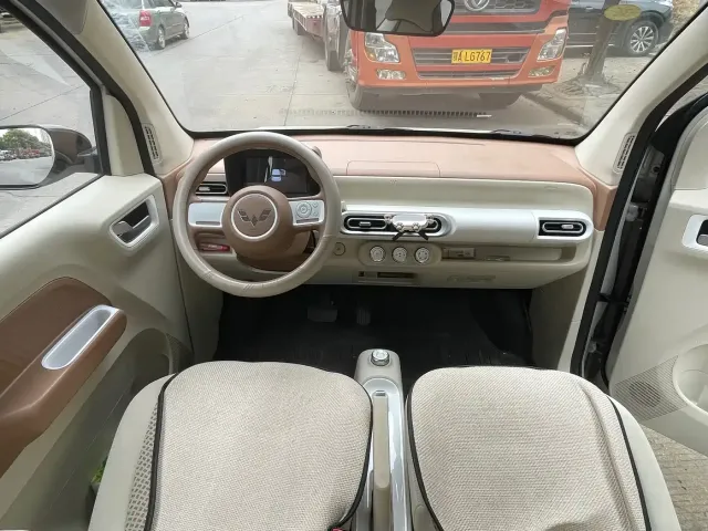 Wuling Hongguang Mini EV — Фото автомобиля 5