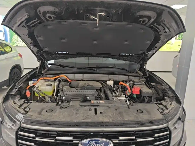 Ford Edge — Фото автомобиля 19