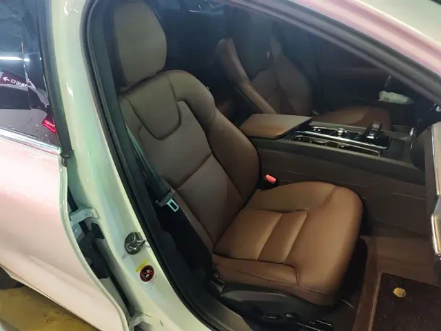 Volvo S60 — Фото автомобиля 24