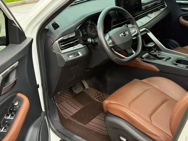 Geely Vision X6 — Фото автомобиля 8