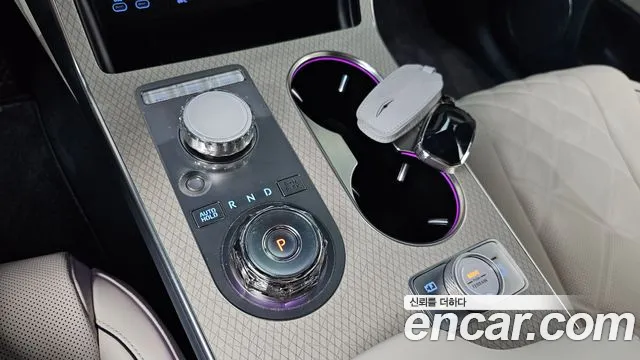 Genesis GV80 — Фото автомобиля 12