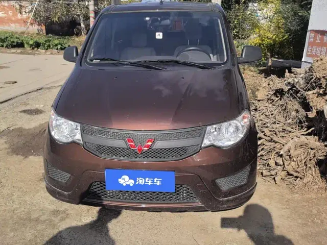 Wuling Hongguang Plus — Фото автомобиля 2