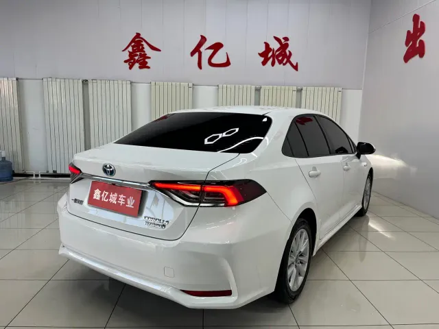 Toyota Corolla — Фото автомобиля 4