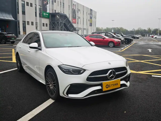 Mercedes-Benz C-Class — Фото автомобиля 2