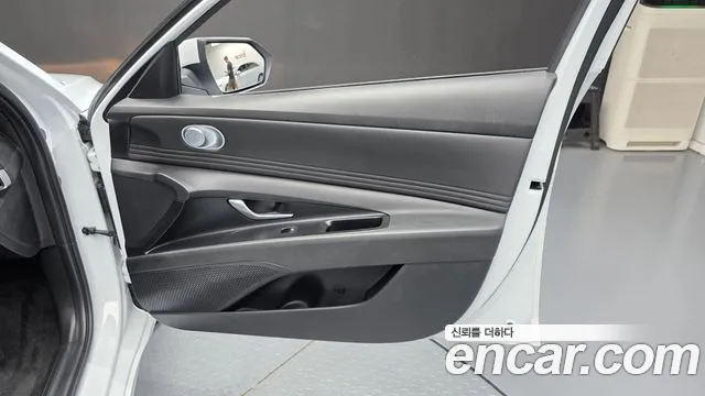 Hyundai Avante CN7 — Фото автомобиля 14