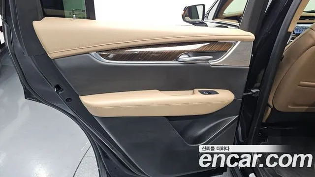 Cadillac XT6 — Фото автомобиля 22
