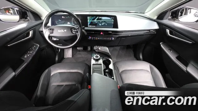 Kia EV6 — Фото автомобиля 10
