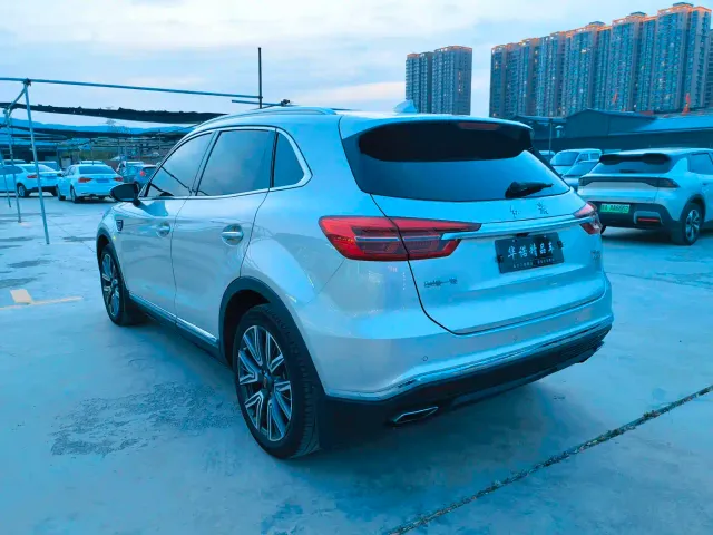 Hongqi HS5 — Фото автомобиля 8