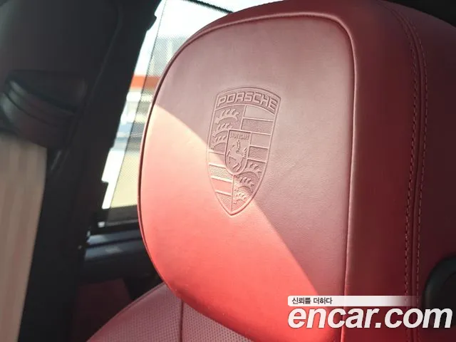 Porsche Cayenne — Фото автомобиля 14