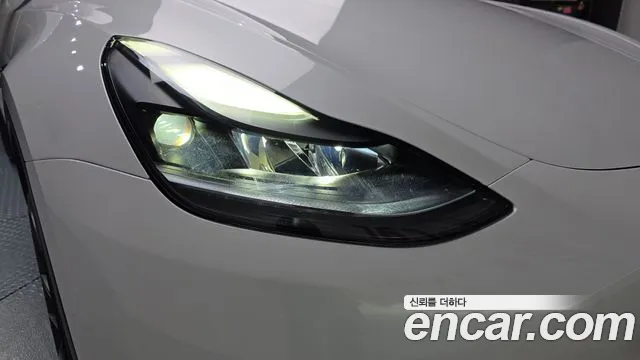 Tesla Model Y — Фото автомобиля 7