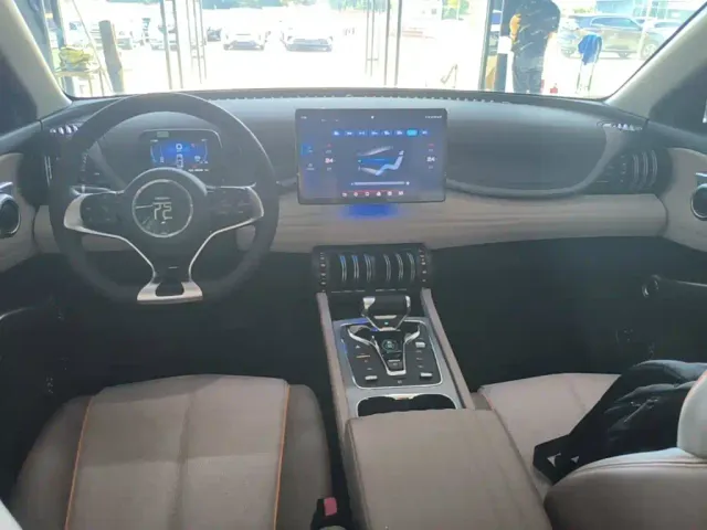 BYD Yuan PLUS — Фото автомобиля 9