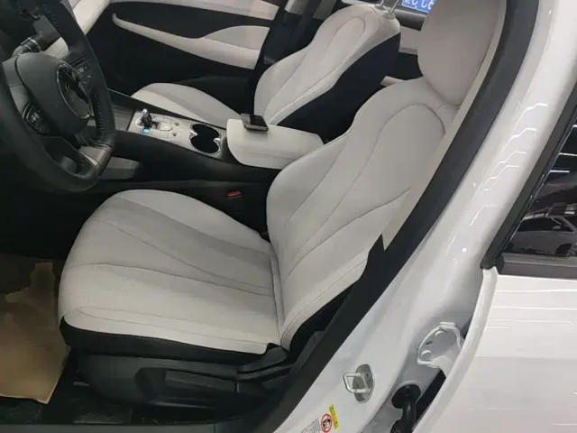 BYD Seal 05 DM-i — Фото автомобиля 14
