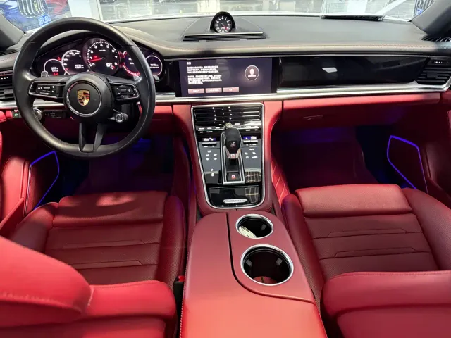 Porsche Panamera — Фото автомобиля 11