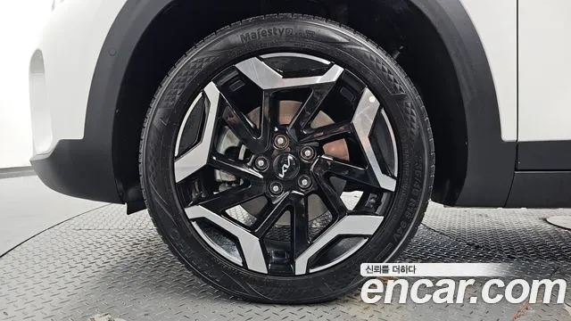 Kia Seltos — Фото автомобиля 5